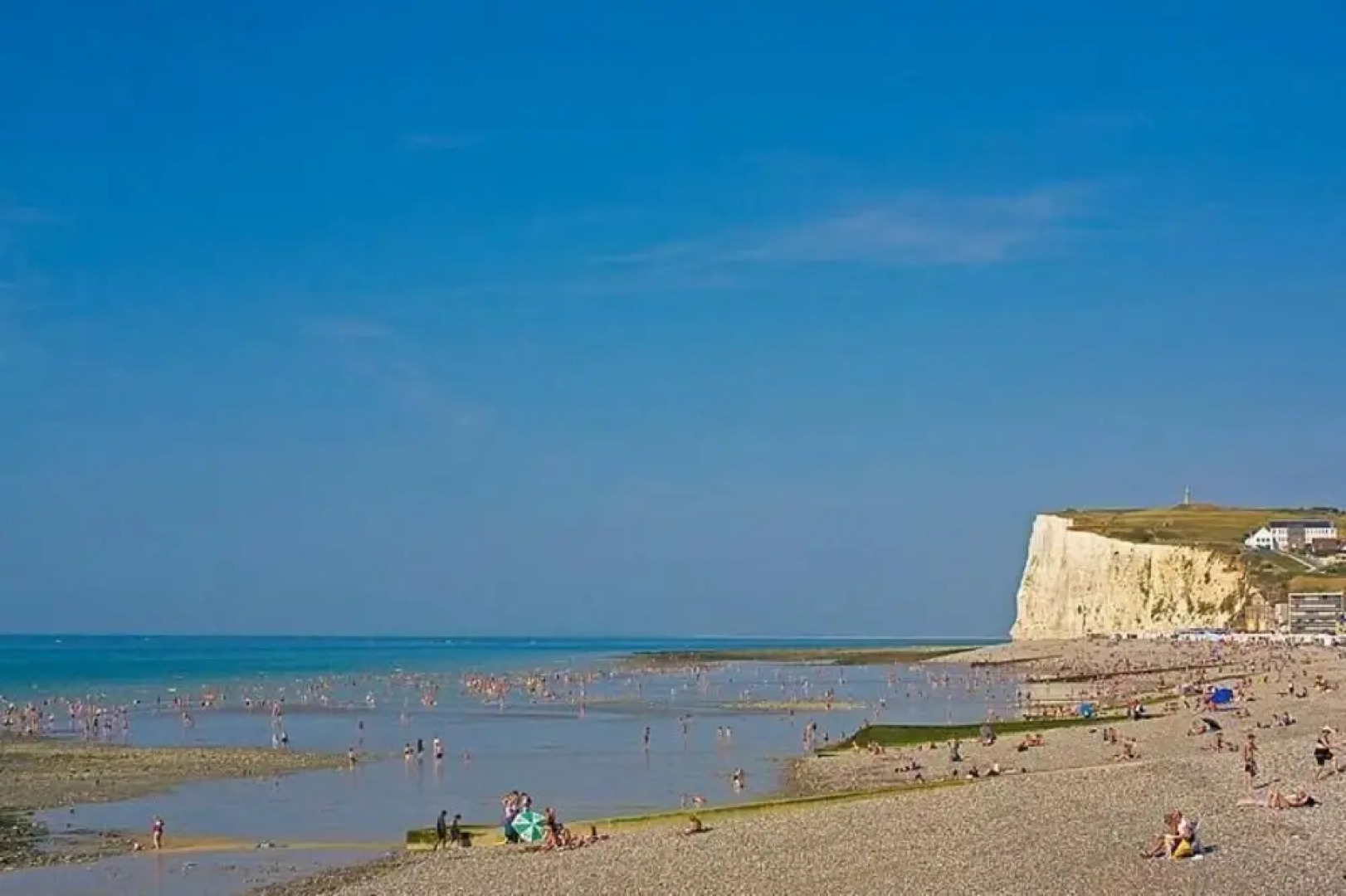 Maison Villa des Bains de Mer avec terrasse, 300 metres plage, 2 chambres, 2 velos fournis