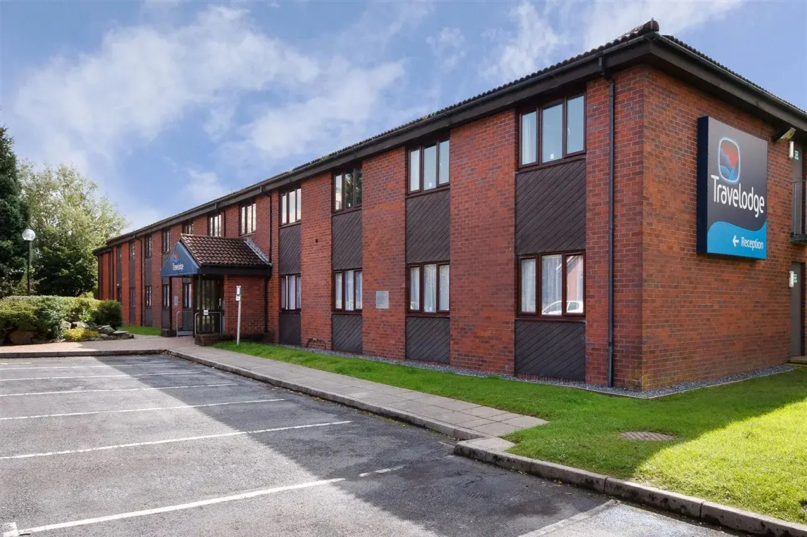 Travelodge Llanelli Cross Hands