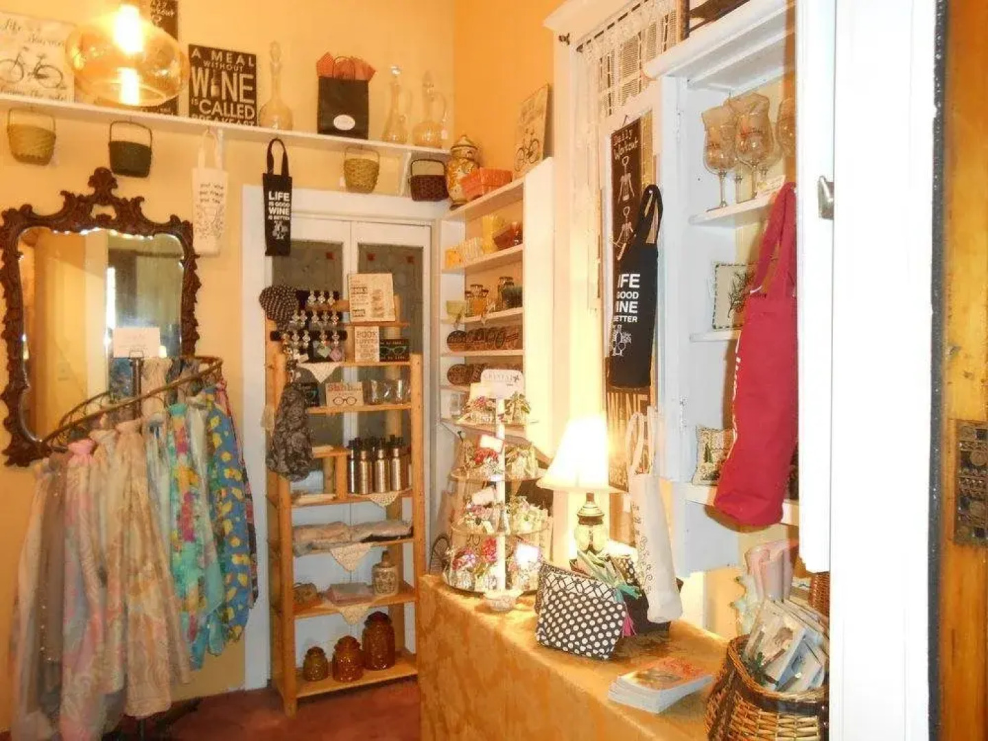 Rockwell Falls Inn and Wine Bar