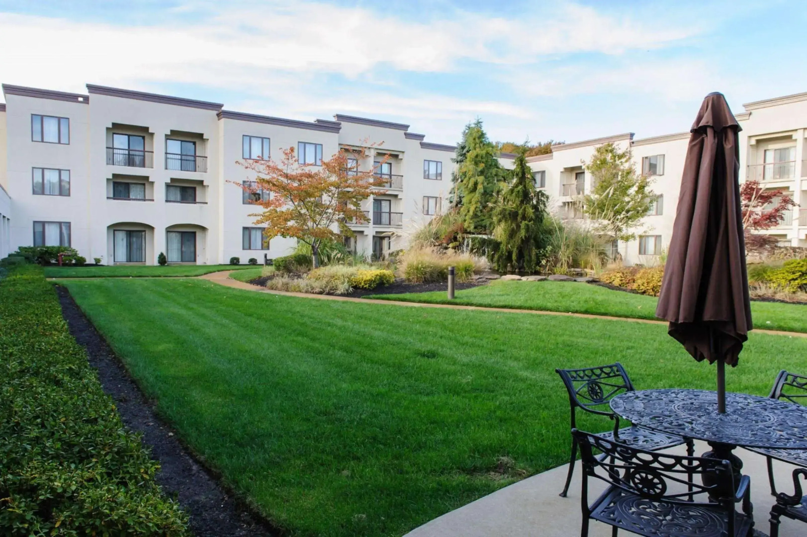 DoubleTree Suites by Hilton Hotel Mt. Laurel