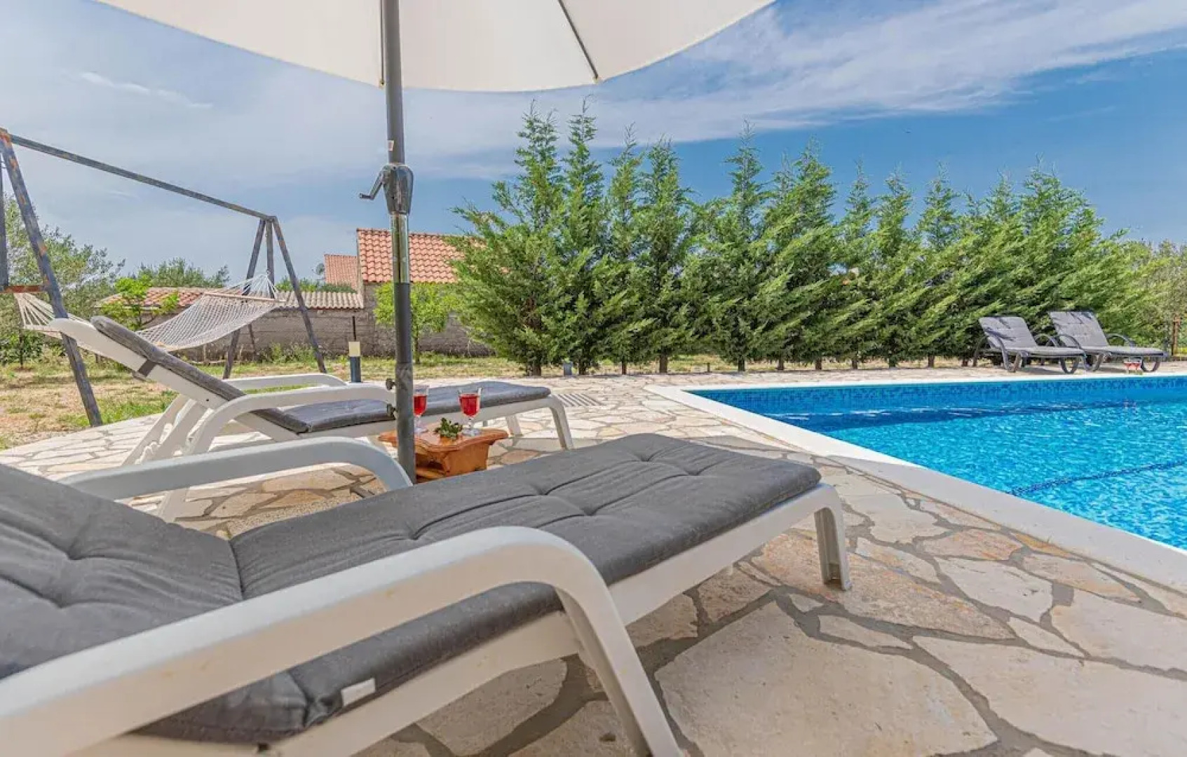 Amazing Home in Lozovac With Wifi and 3 Bedrooms