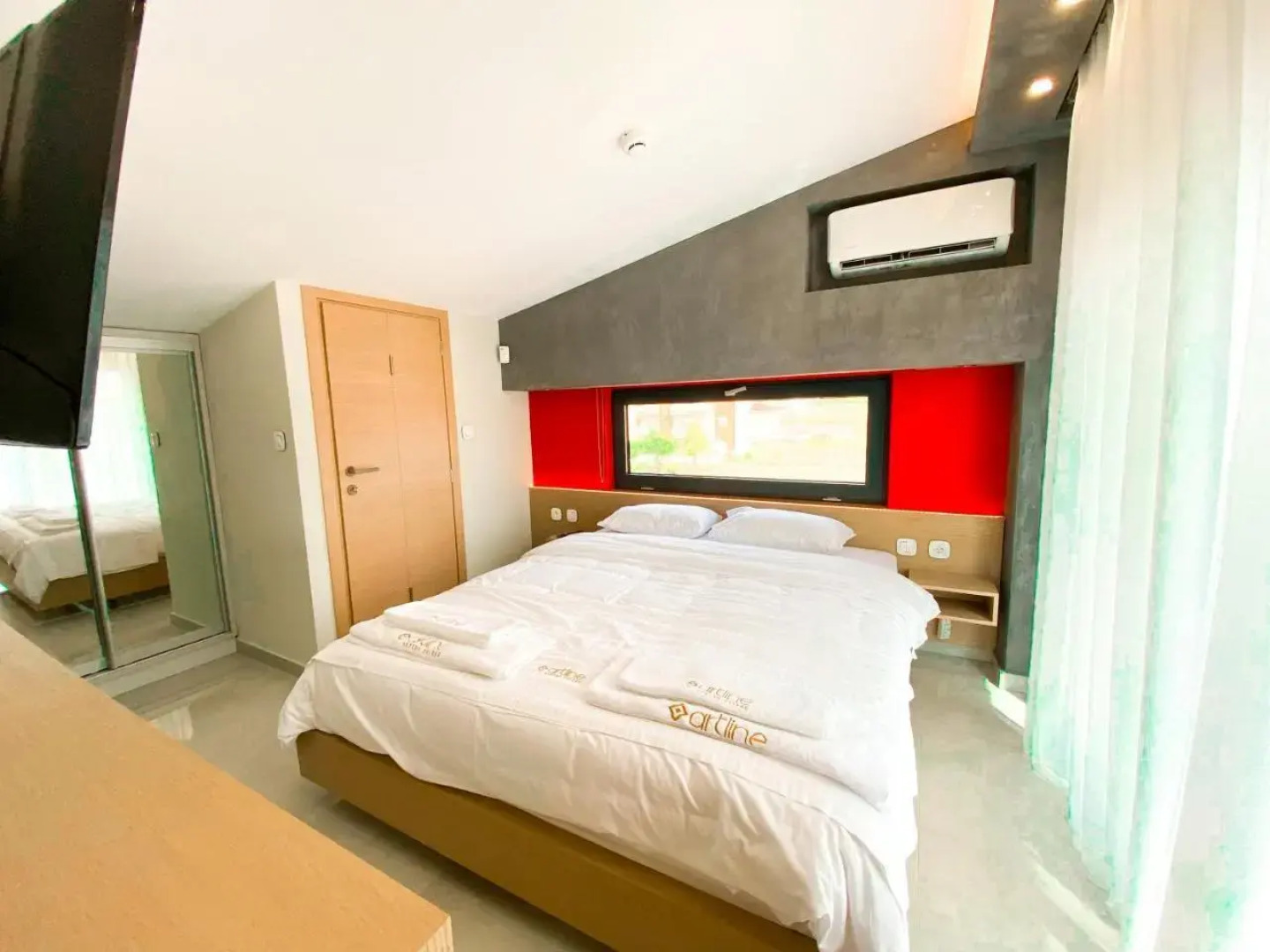 Artline Luxury Suites