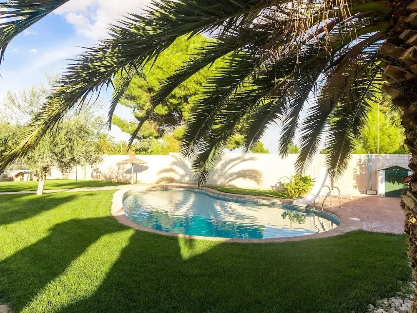 Fascinating Holiday Home in Villacañas With Swimming Pool