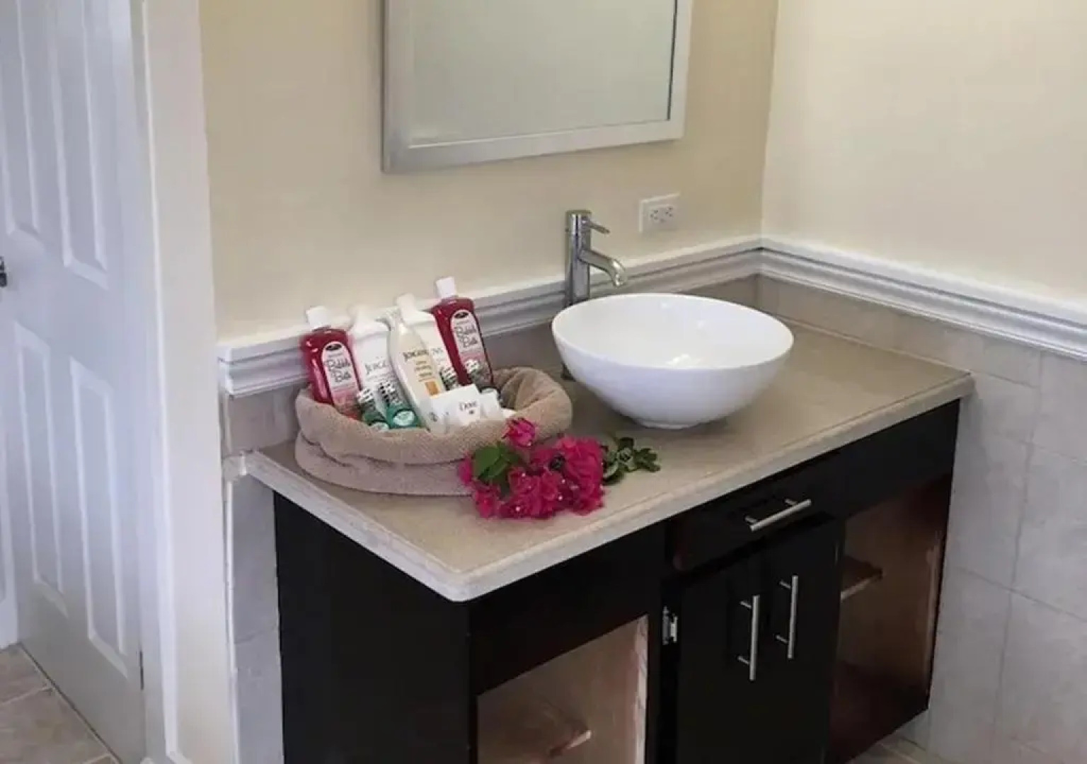 Mangrove Cay Sea View Villas