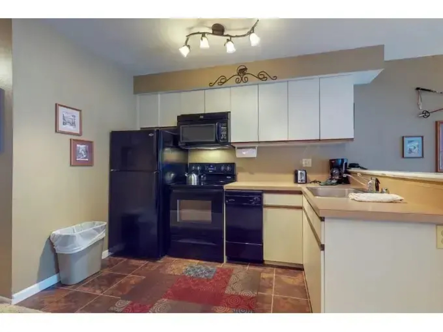 Wildwood Suites Condominiums