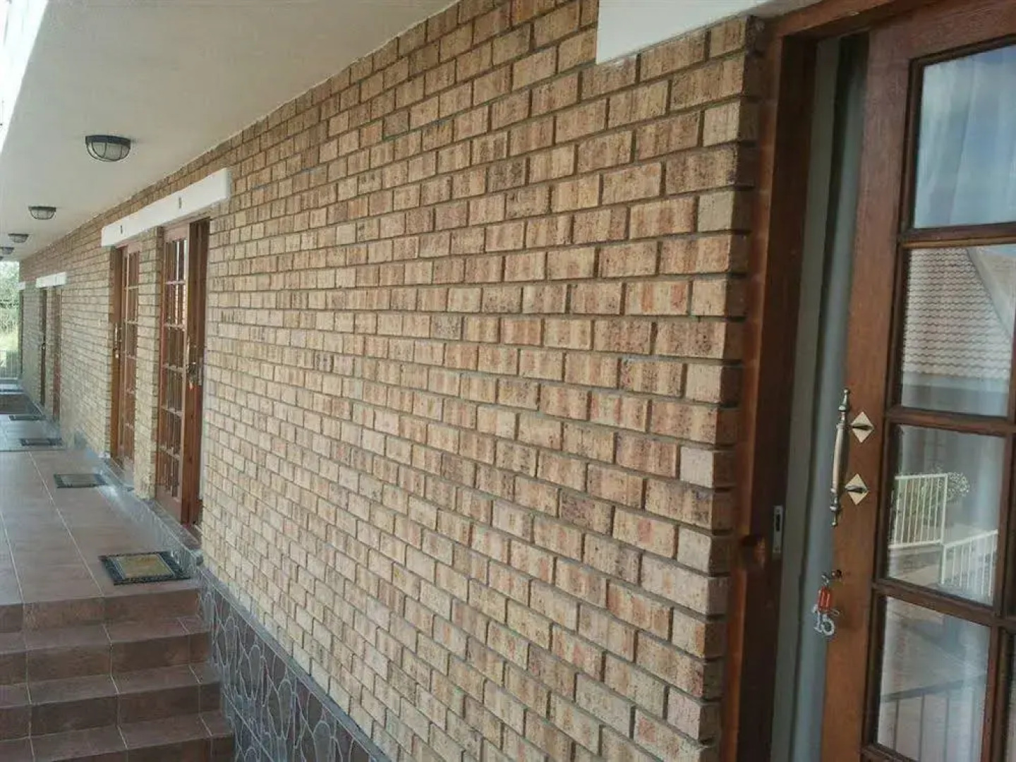 Country Link Guest Lodge