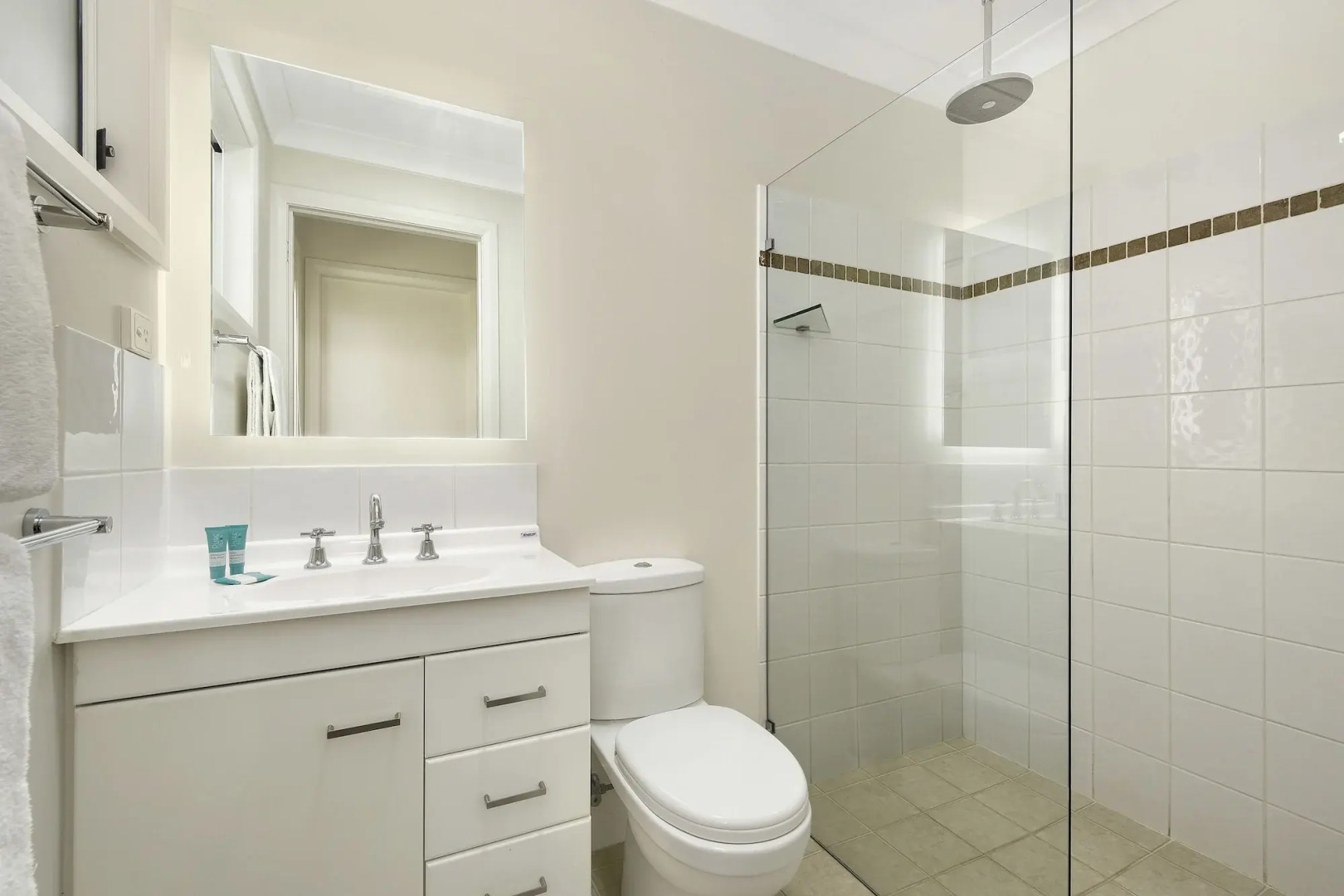 Flynns on Surf Beach Villas