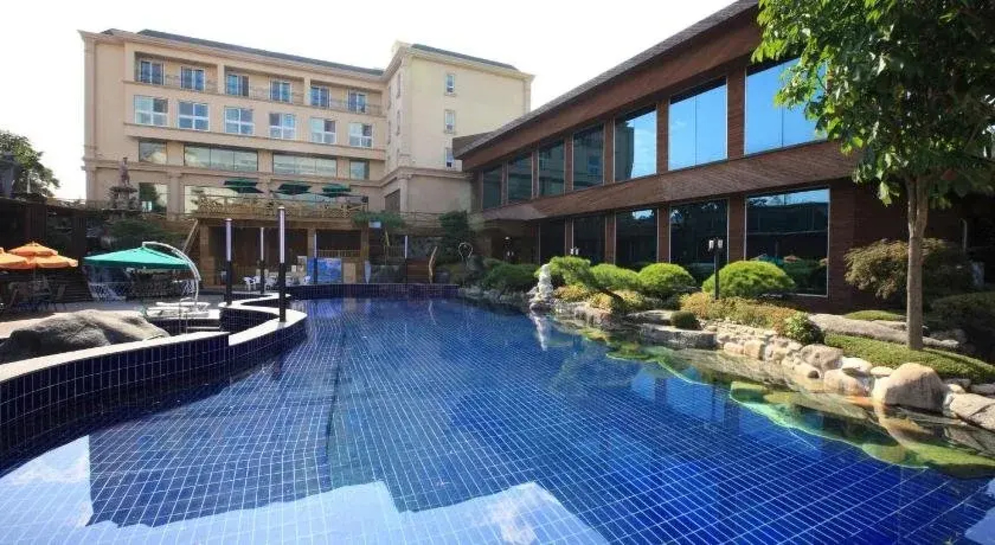 Chereville Spa Tourist Hotel