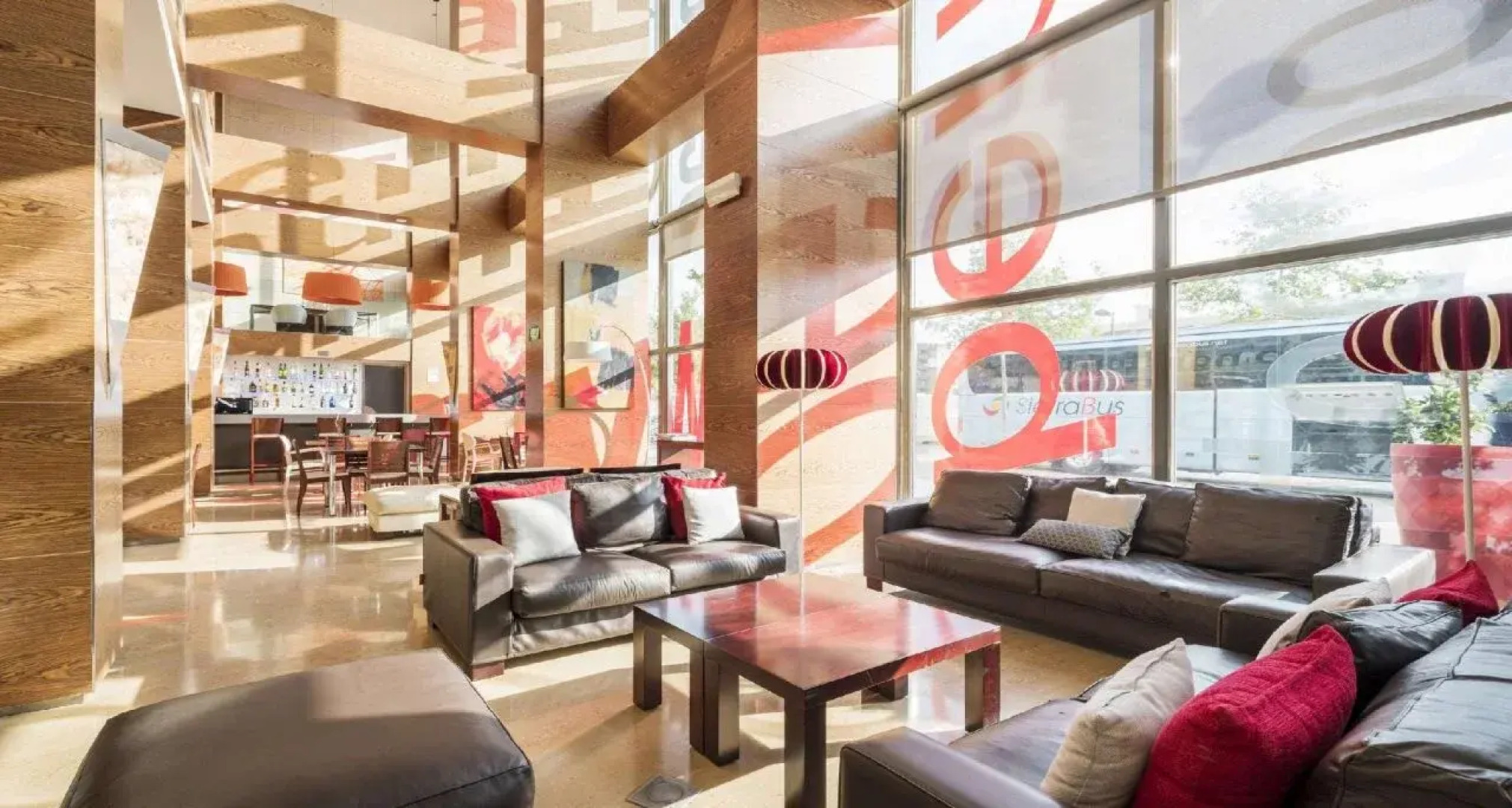 Hotel ILUNION Valencia 4