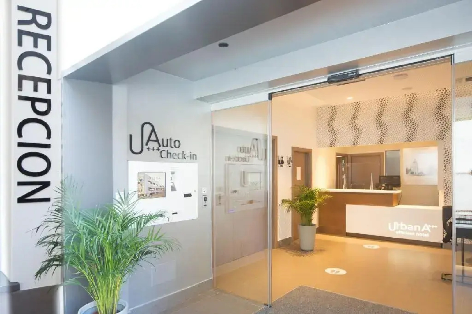 Hotel UrbanA +++ Tres Cantos