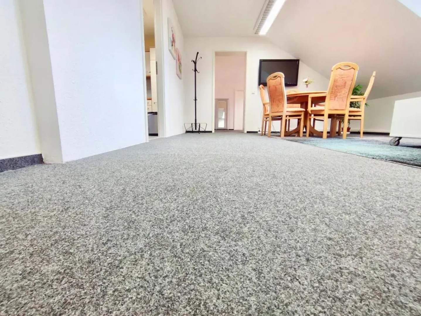 Ganze 3 Zimmer Wohnung 120qm