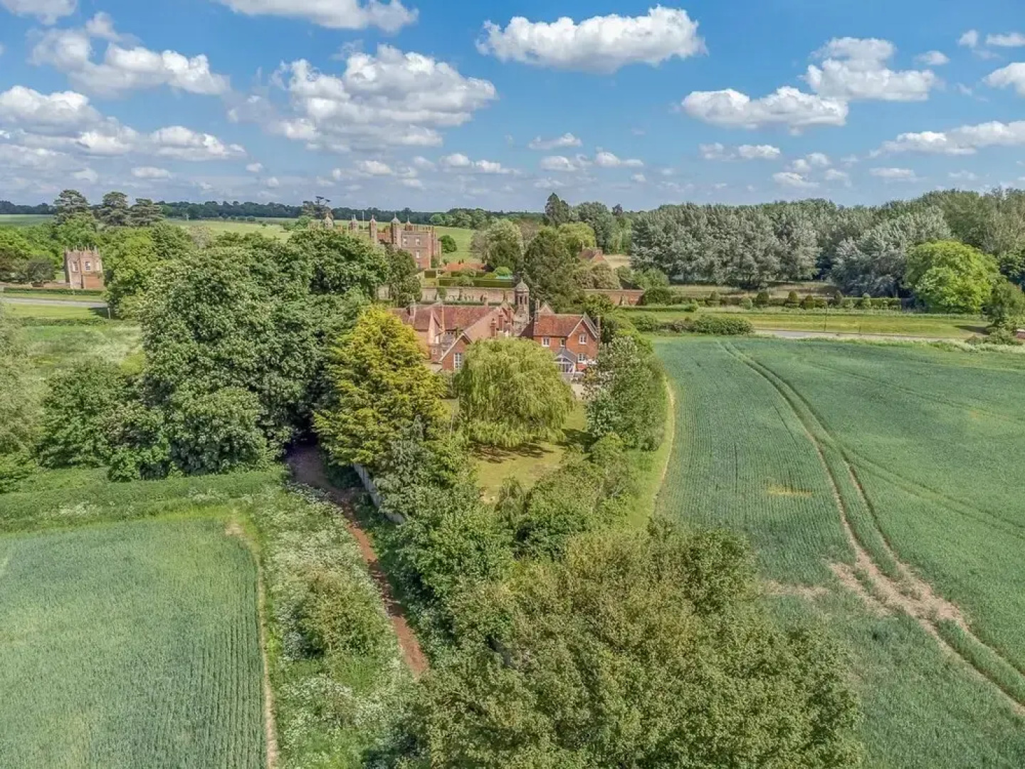 The School House - Luxury Home With Large Garden