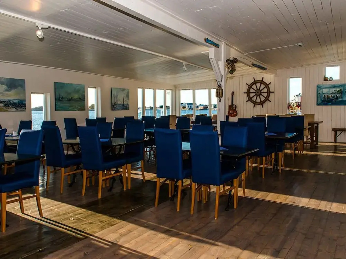 Lofoten Arctic Henningsvær Hotel