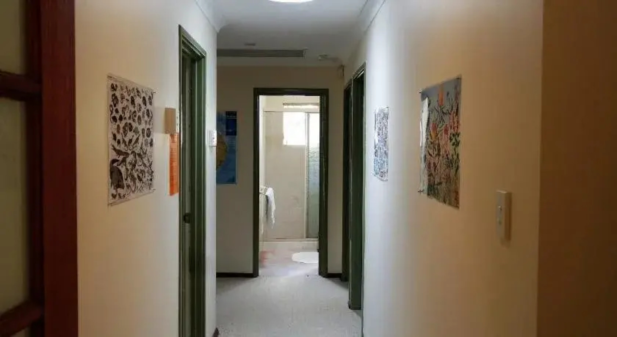 Eleebana Guest House