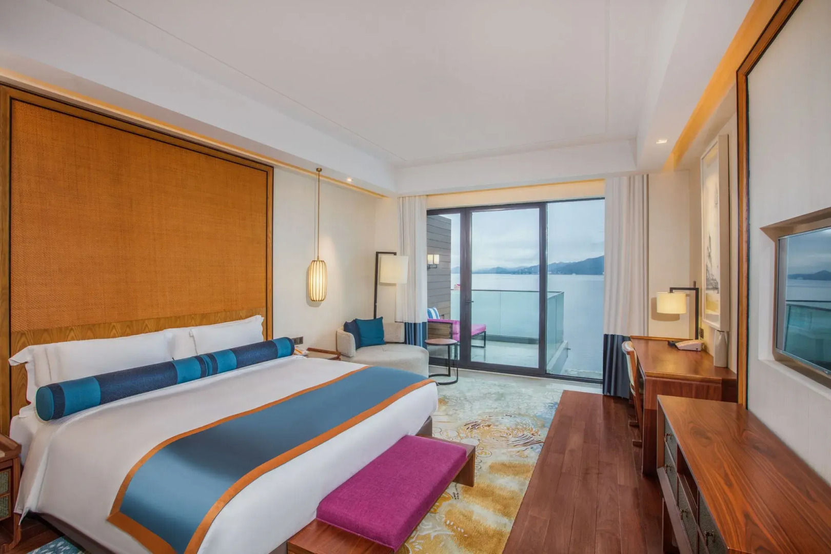 Crowne Plaza Huangshan Taiping Lake