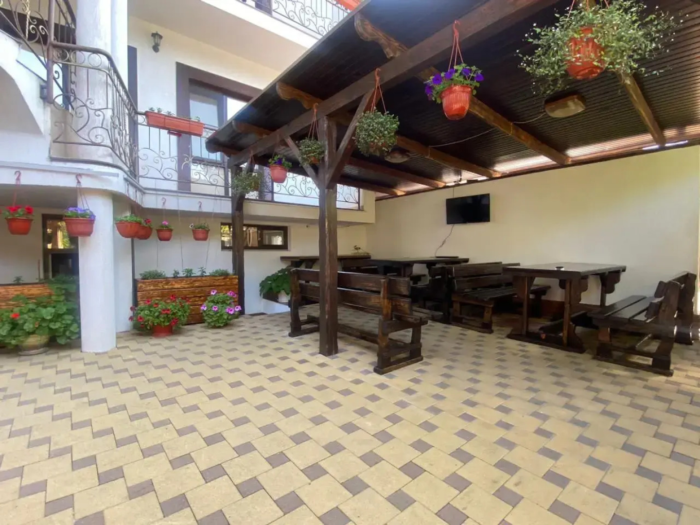 Айсберг (Геленджик)