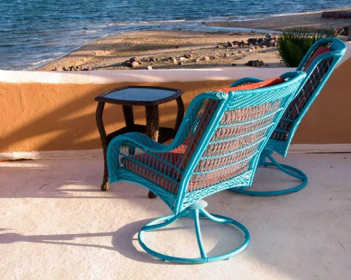 Casa Kootenay Waterfront BnB