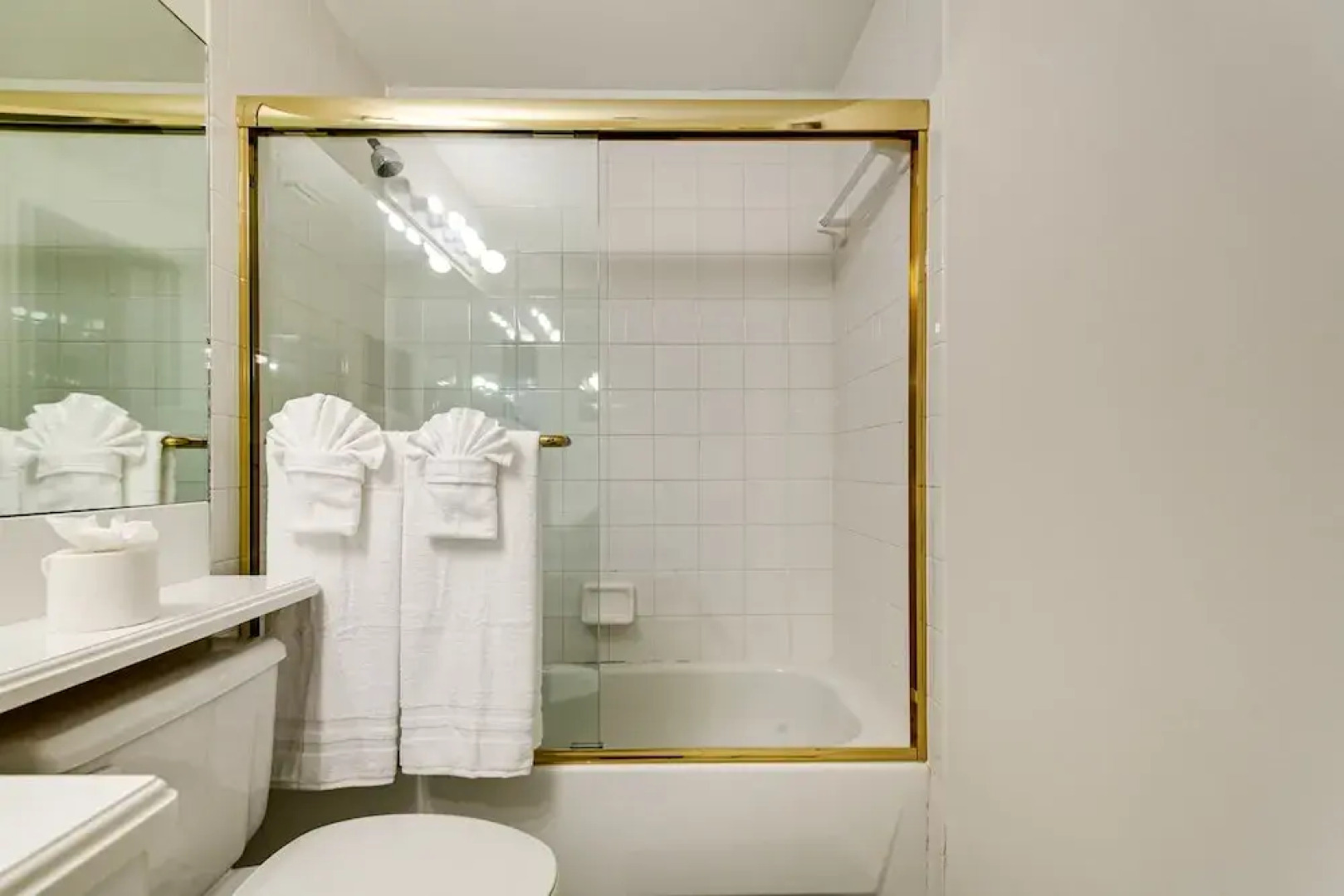 Wonderful 3 Bedroom Condo in the Heart of Aventura