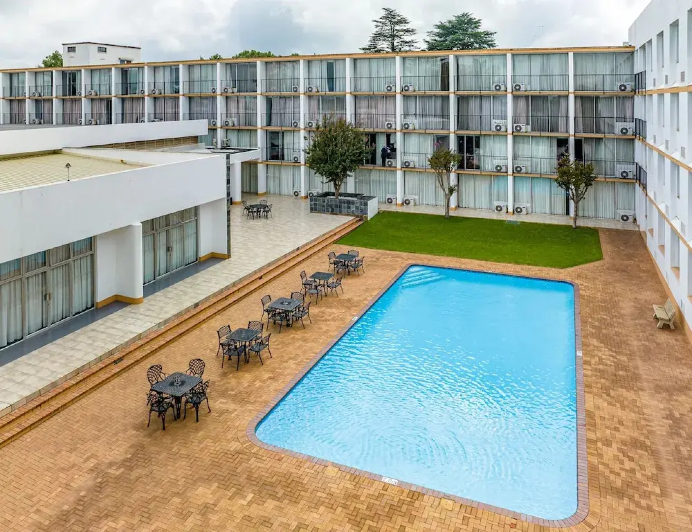 African Sky Hotels - Ermelo Inn