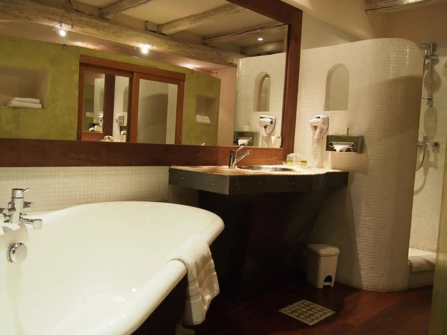 Logis Hôtel Les Pages