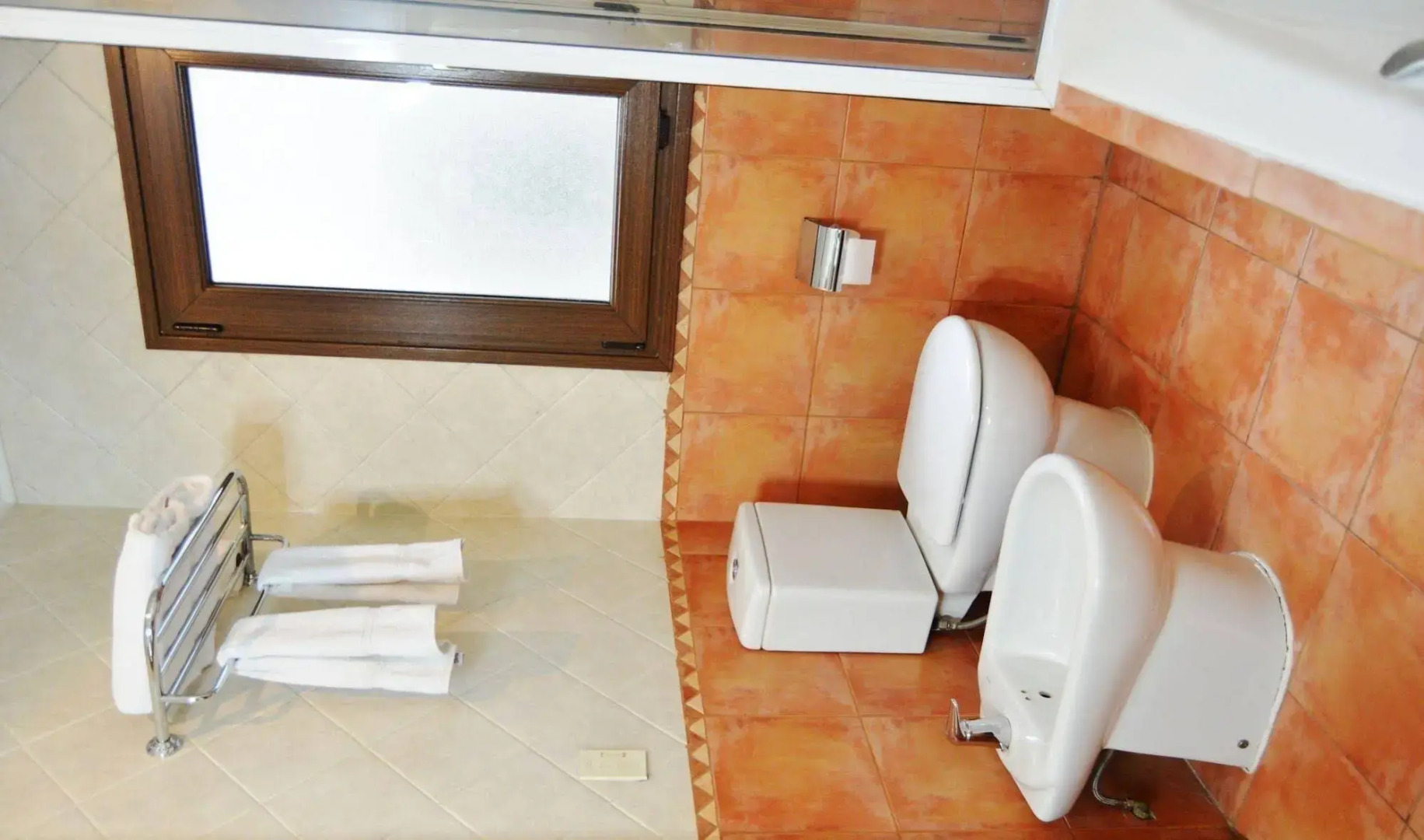 Gardi Hotel & Suites