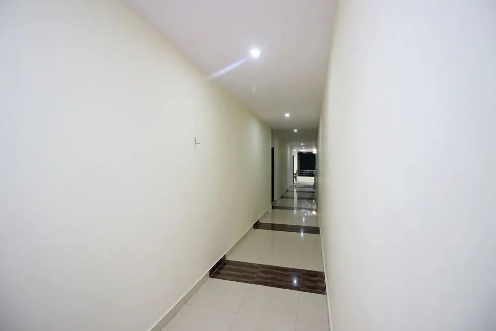 Oyo 9845 Hotel Kirti Heritage