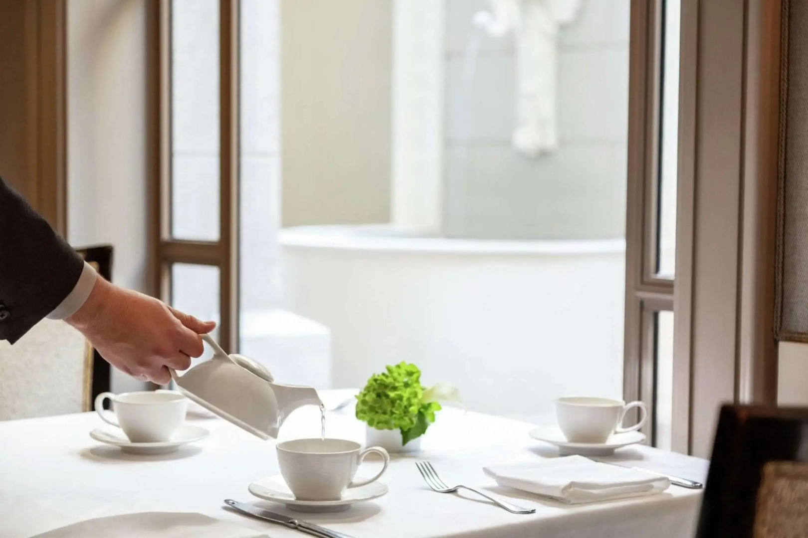 Hilton Checkers Los Angeles