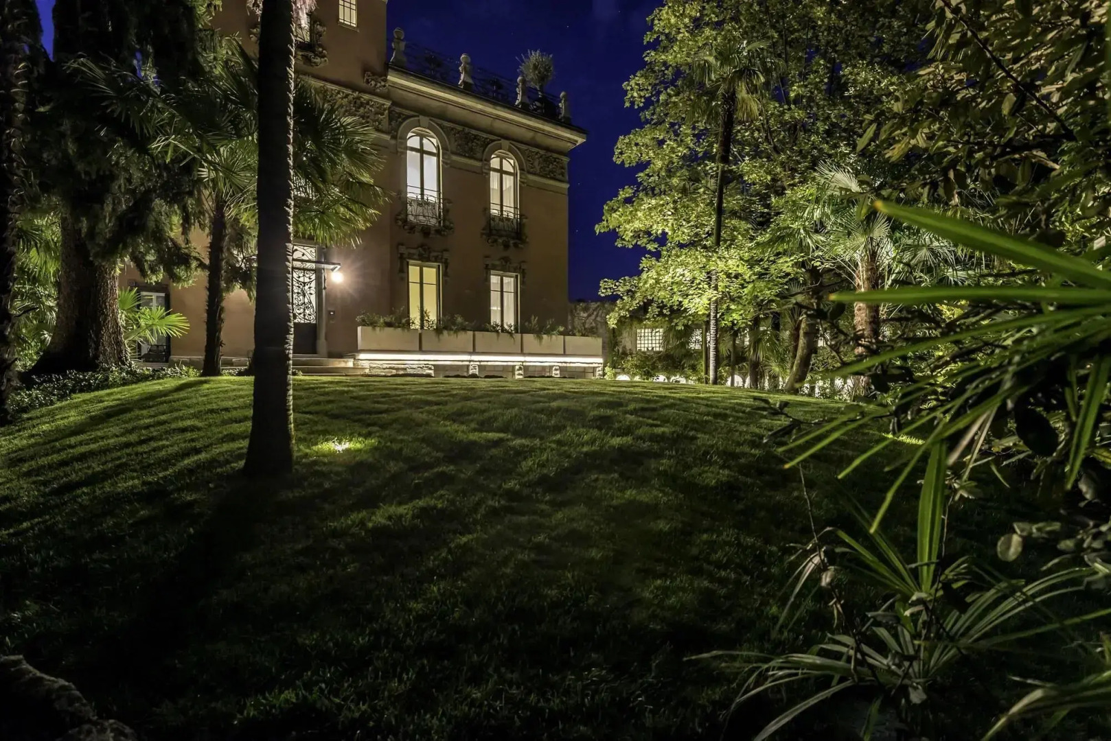 Villa Liberty - Lake Como Rooms & SPA