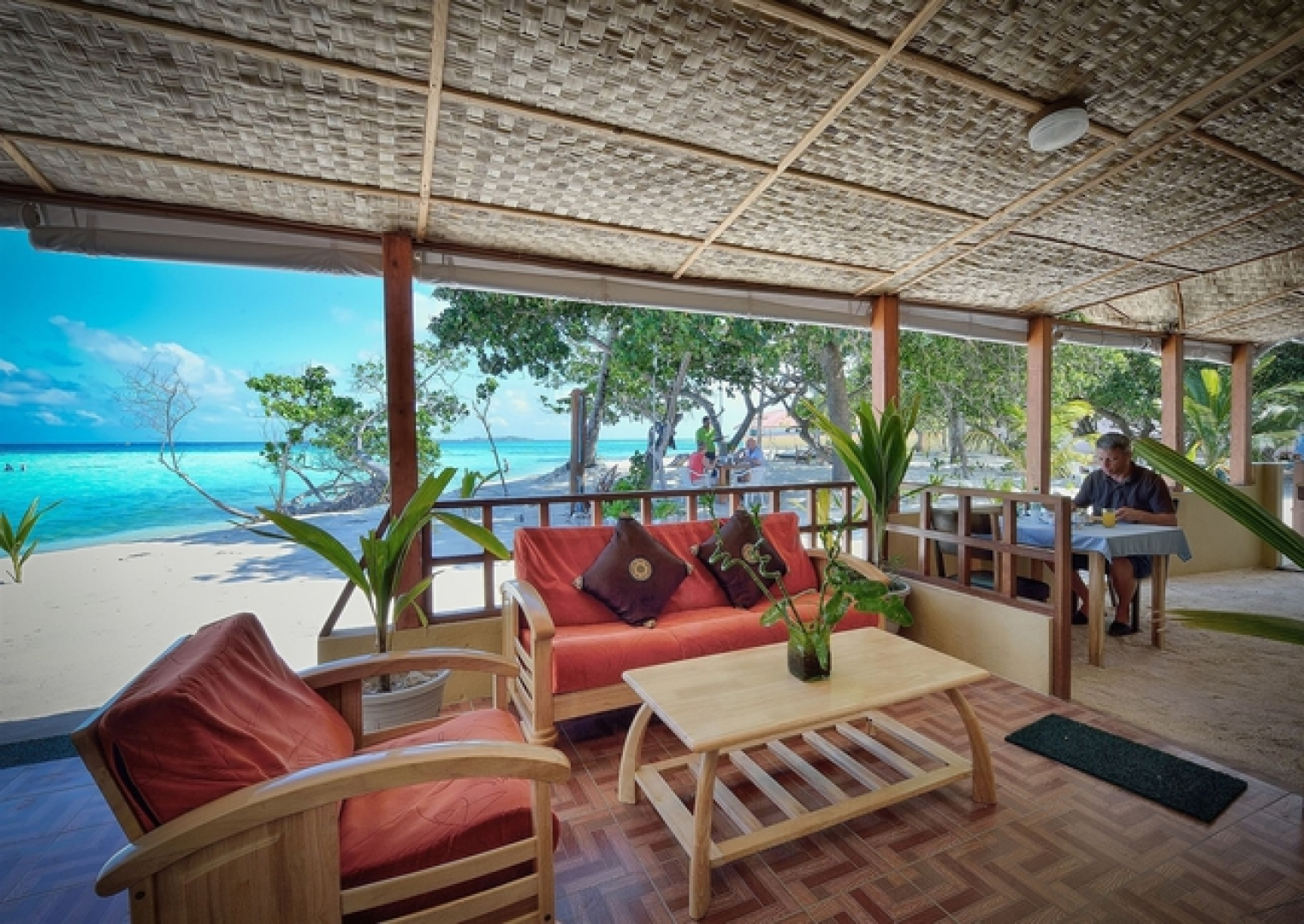 White Shell Beach Inn