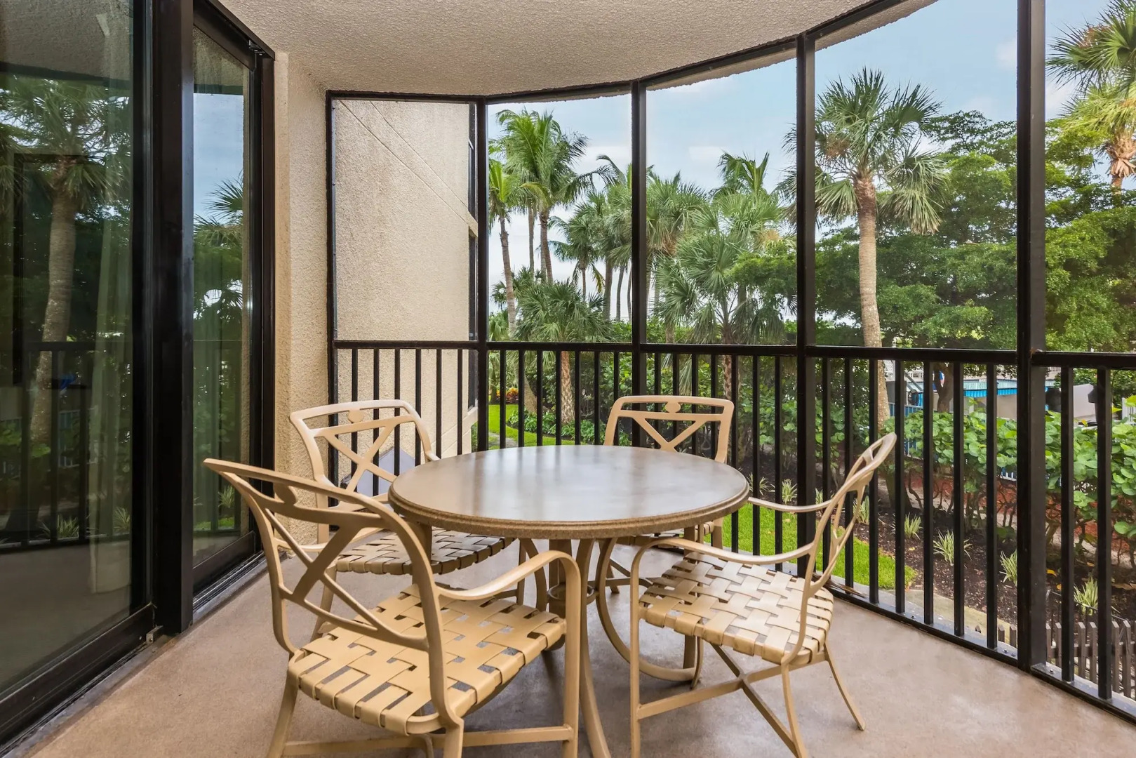 Pointe Estero Beach Resort