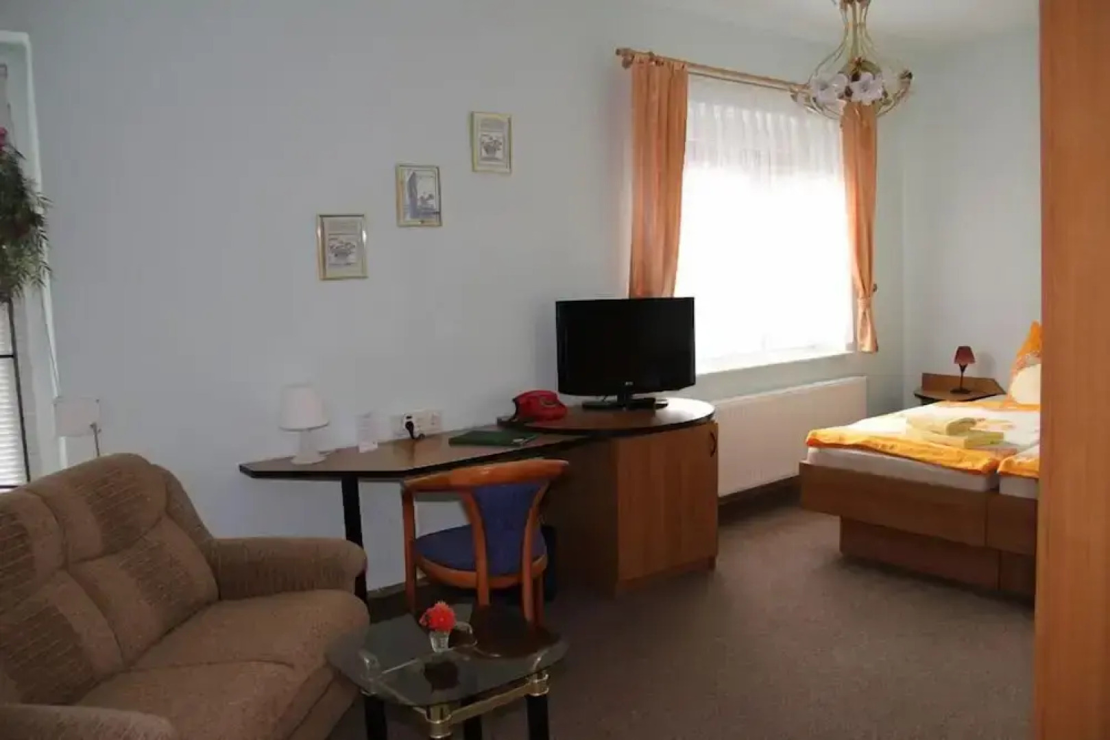 Hotel And Restaurant Parkschanke Zabeltitz