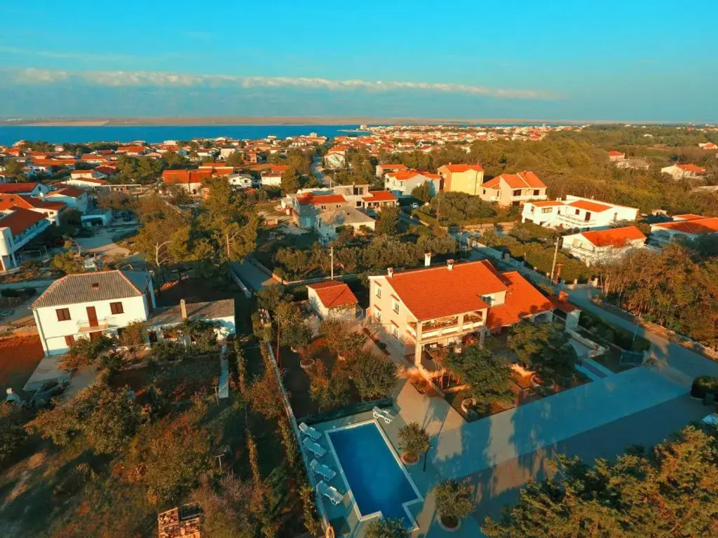 Apartments Nikaia