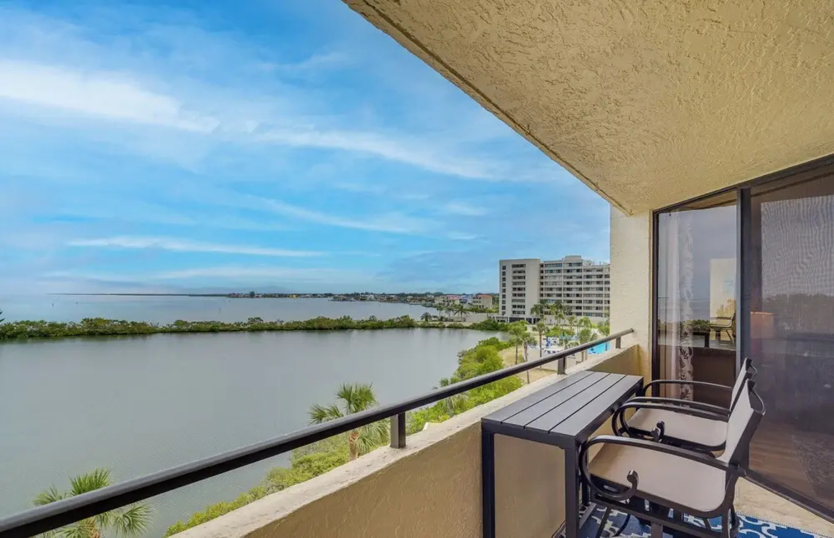 Upscale Gulf Front Hudson Condo w/ Pool