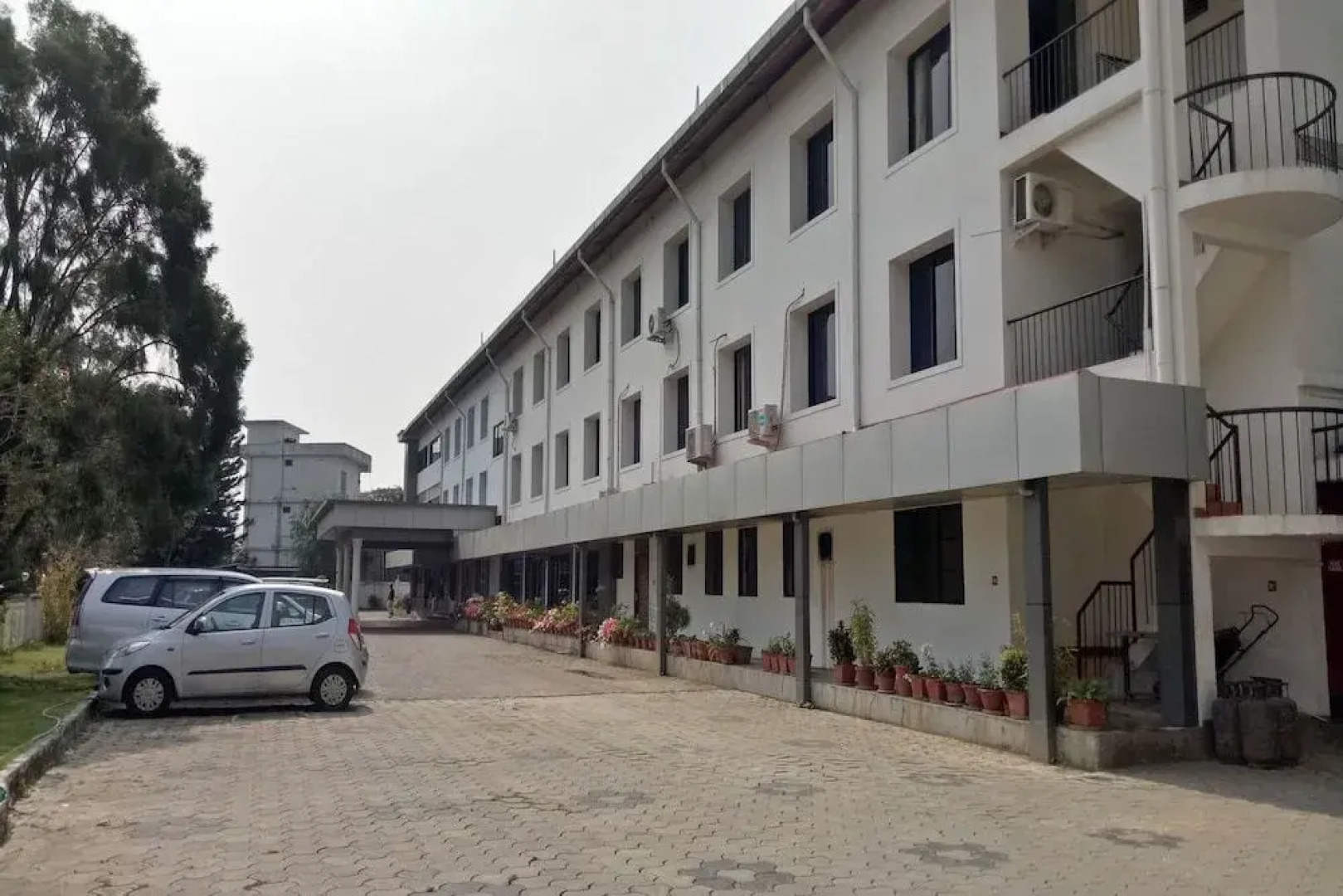 Oyo 22875 Deliza Residency