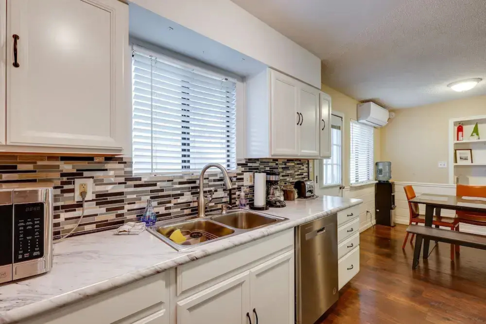 Flagstaff Home w/ Hot Tub, 4 Mi to Walnut Canyon!