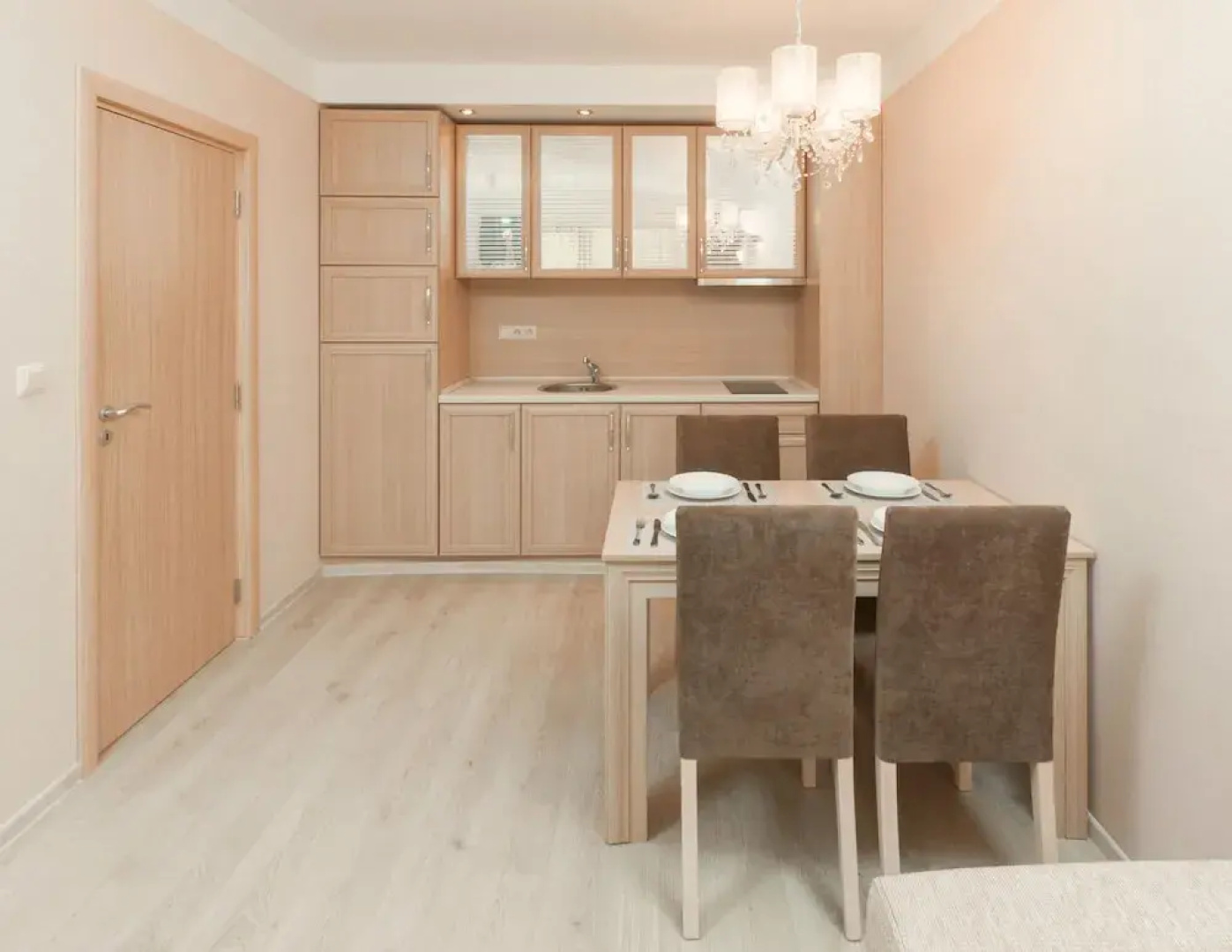 Apartcomplex Harmony Suites