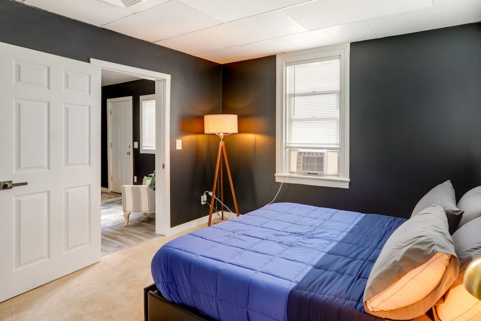 Cozy Downtown Sandusky Gem - 1 Mi to Lake Erie!