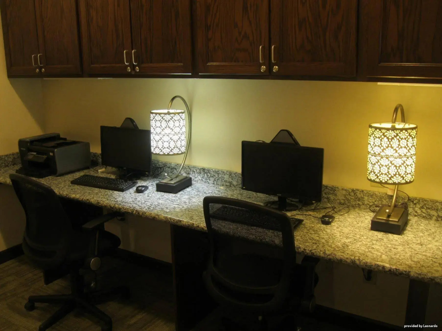 Green Mill Village Hotel & Suites, BW Signature Collection