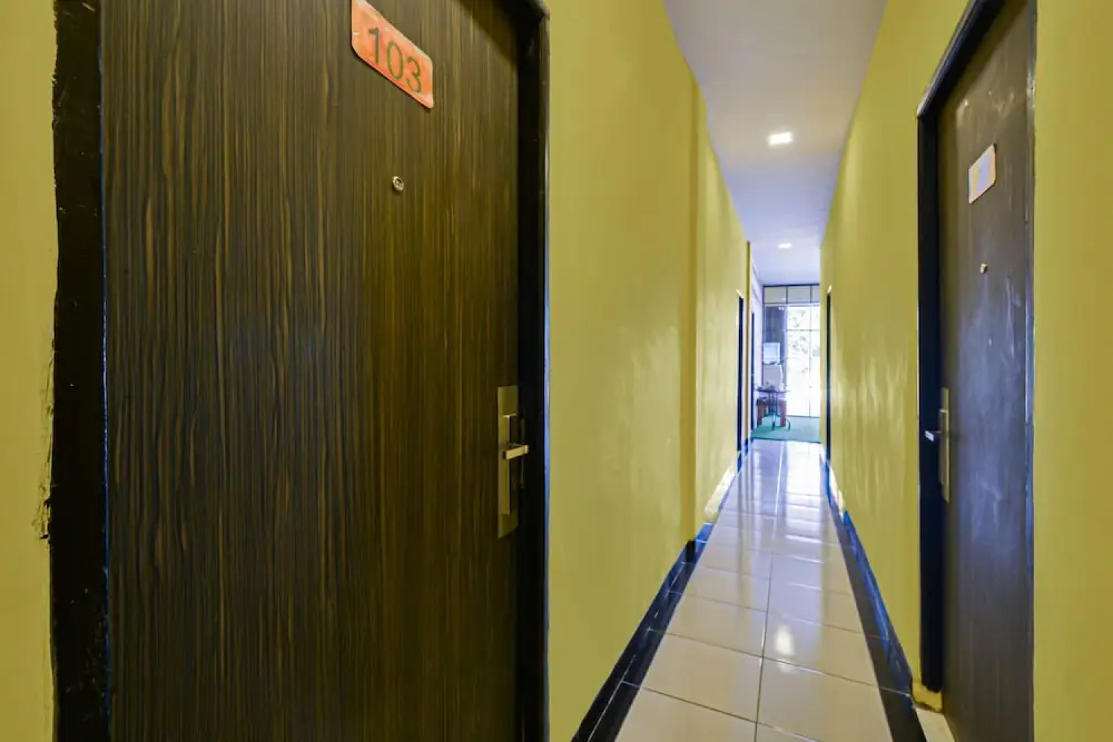 OYO 90259 Apollo Inn