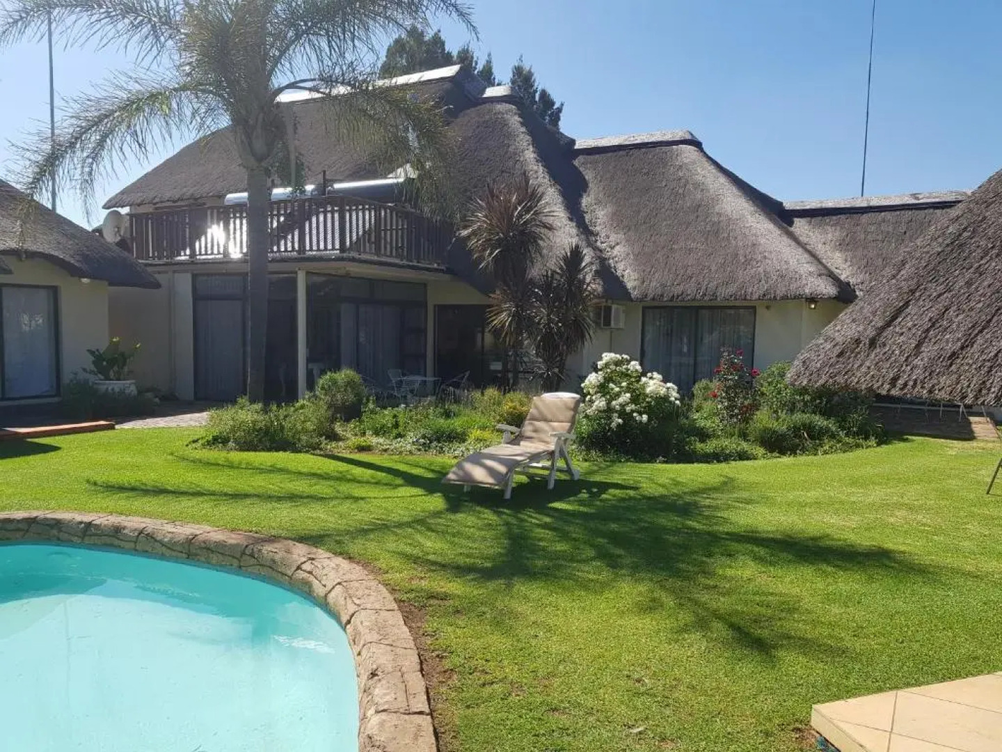 12 on Vaal Drive Guesthouse