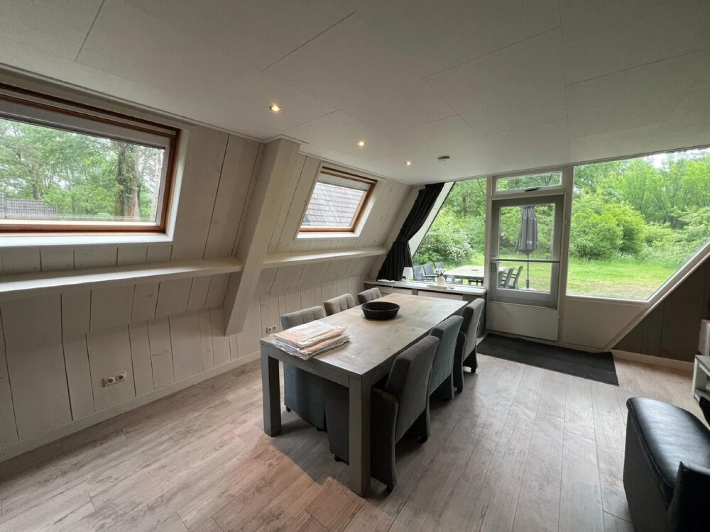 Bungalow in Limburg Near Nature Reserves