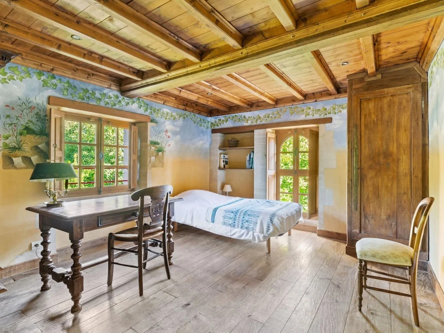 Holiday Home in Le Manoir With Jacuzzi in Summer