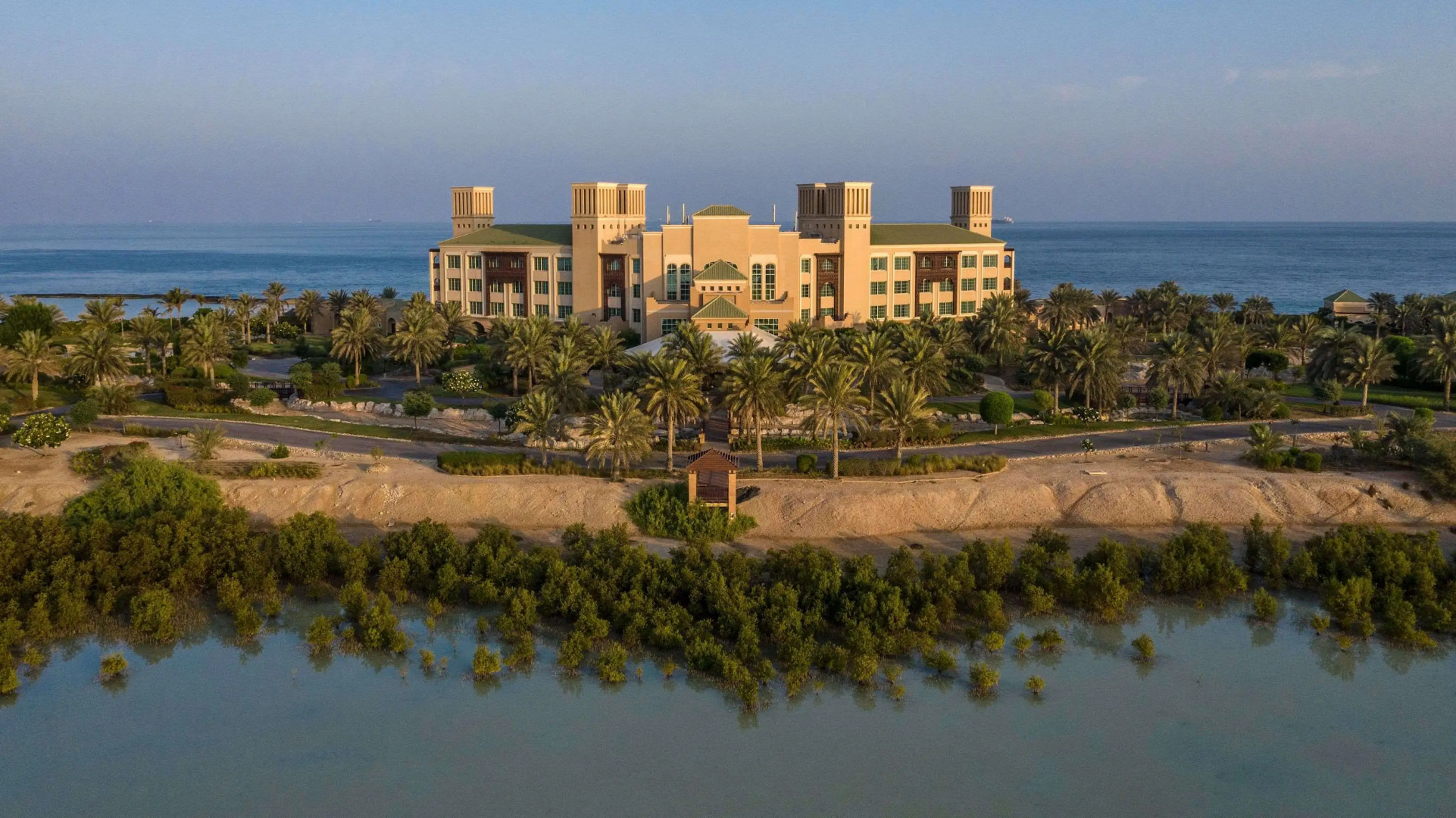 Desert Islands Resort & Spa by Anantara