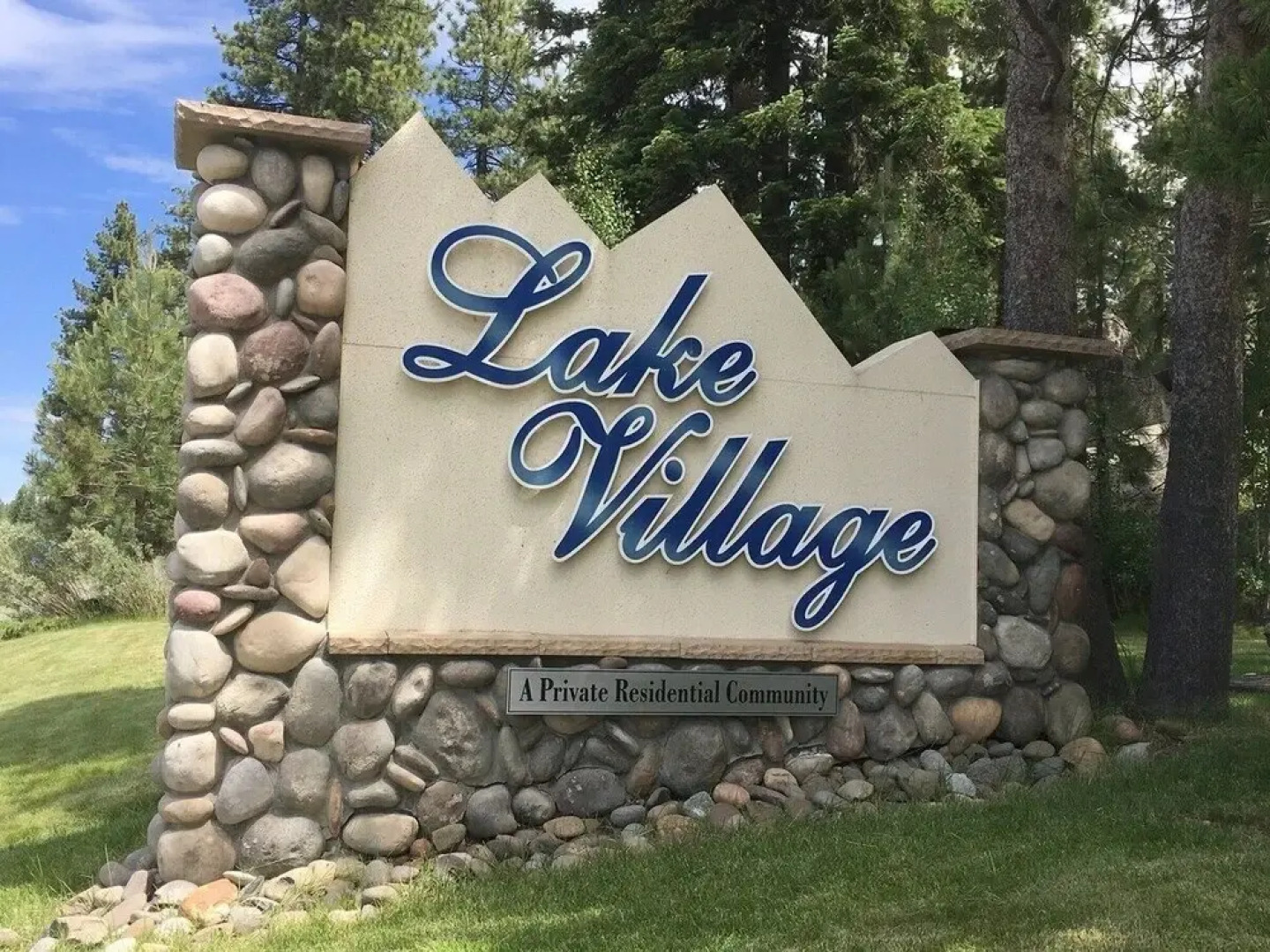 Village Pleasure 3 Bedroom Condo by RedAwning