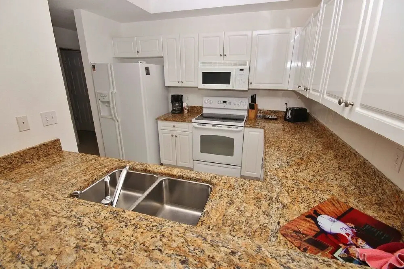 Oceanwalk 9-503 Apartment 3