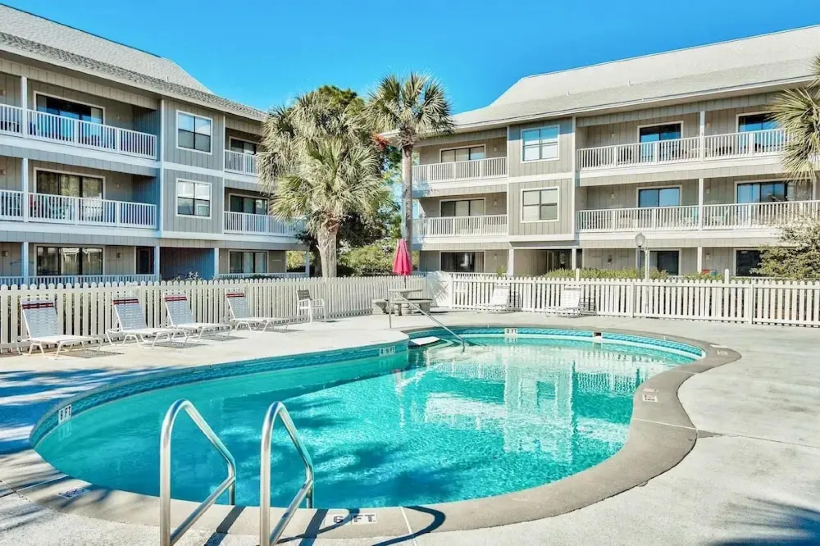 Beachwood Villas C12 by Realjoy Vacations