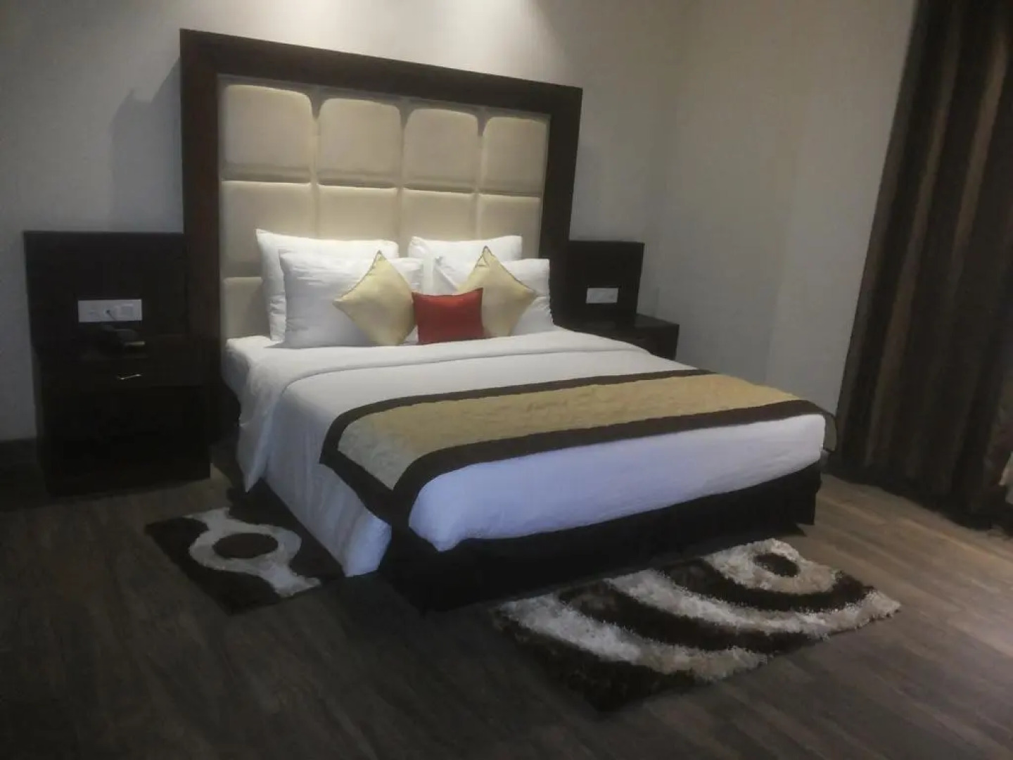 Hotel Amber Residency