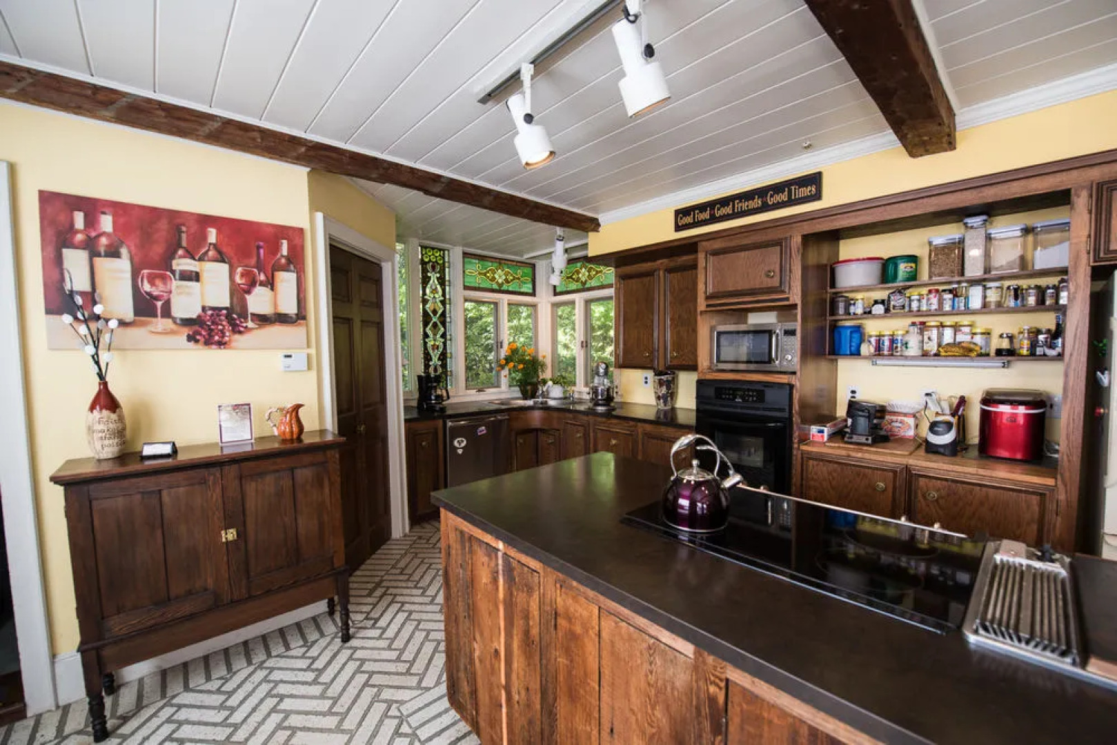 Admiral Peary Inn Bed & Breakfast