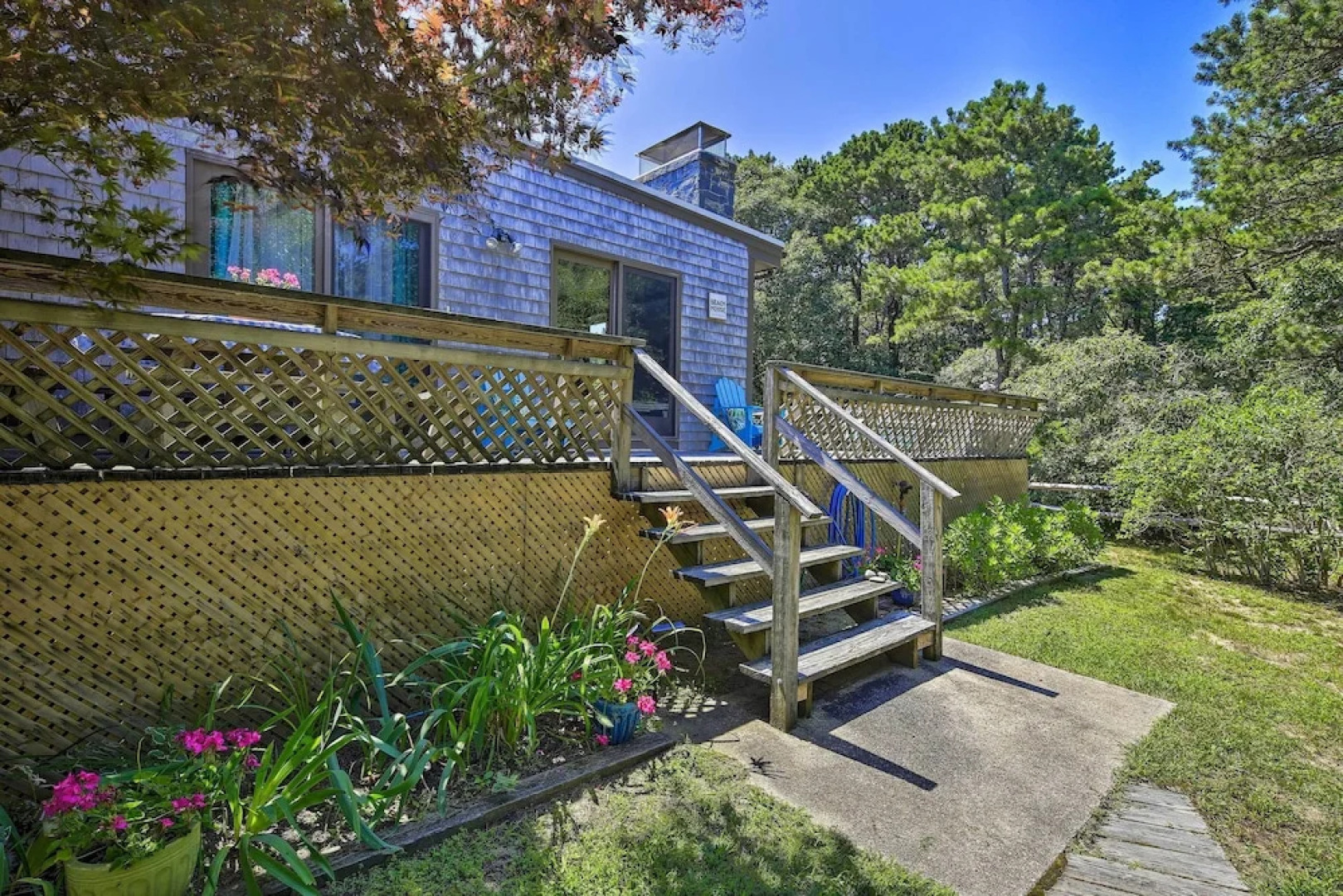 Coastal Cottage: Walk to Chipman's Cove!