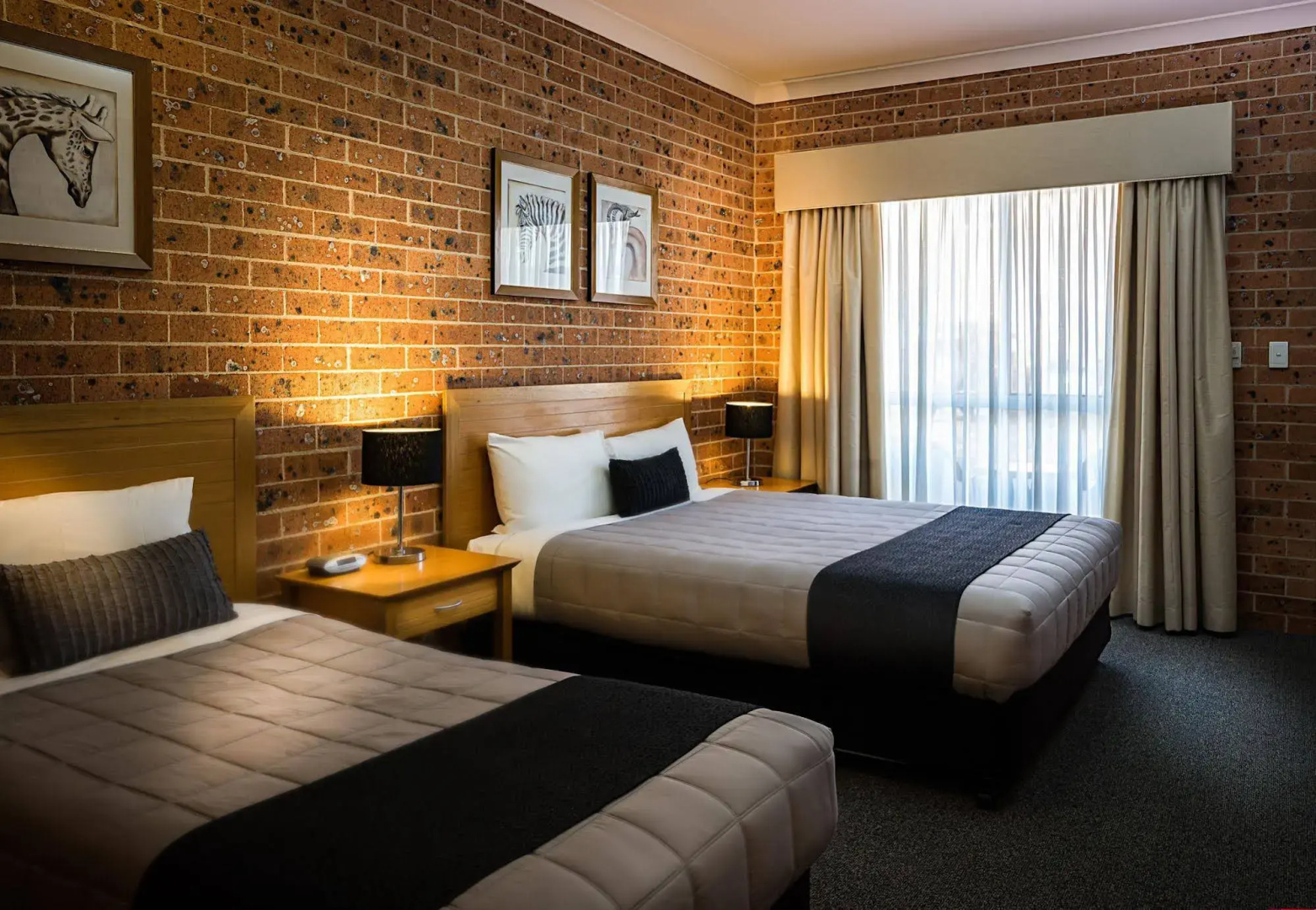 Akuna Motor Inn and Apartments
